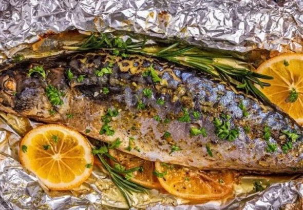 Скільки часу запікати скумбрію в духовці